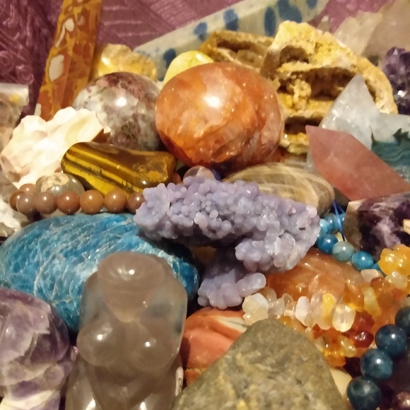 $80 Not so Mystery Box crystals - Picture 3 of 7